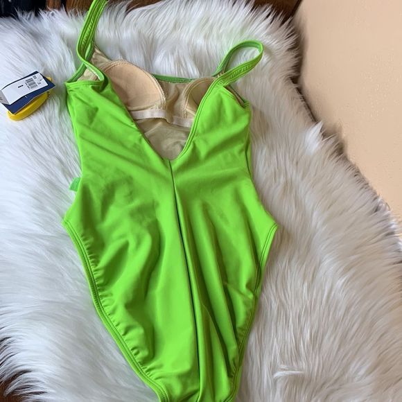 Nautica Classic Crew One Piece Swimsuit Size 8 - Picture 8 of 12